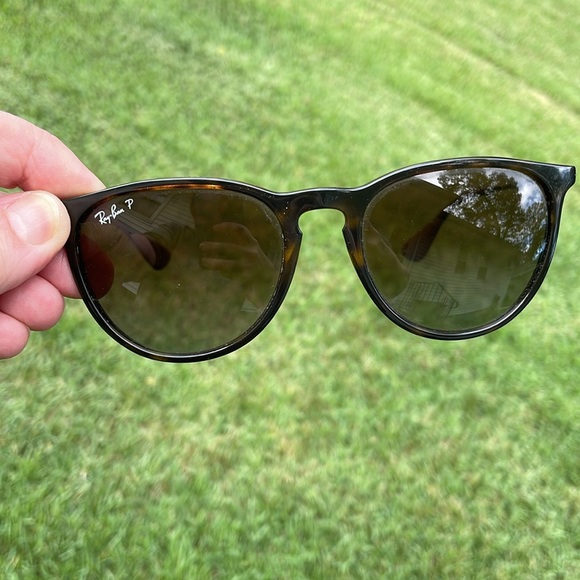 Ray-Ban RB4171 Erika Polarized 710/T5 With Case - Picture 5 of 10